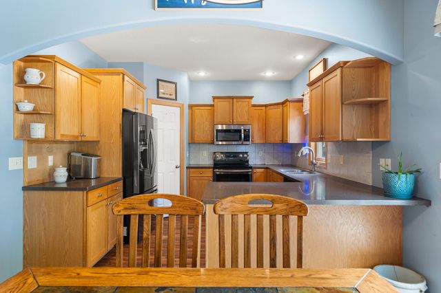 353 Georgetown Place, Norwalk, IA 50211