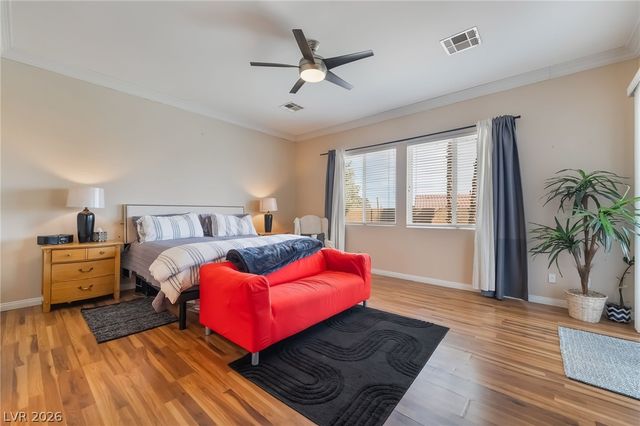 7876 Galloping Hills Street, Las Vegas, NV 89113