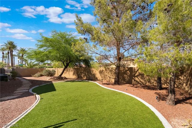 7876 Galloping Hills Street, Las Vegas, NV 89113