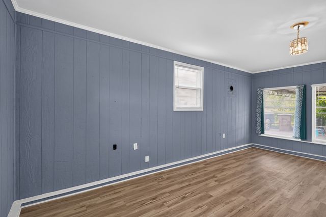 736 Roman Dr, Nashville, TN 37207