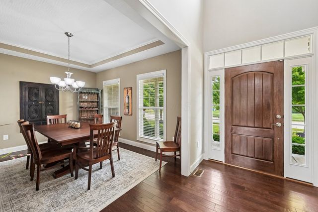 727 Regency Bend, Delaware, OH 43015