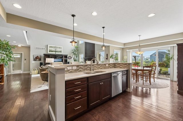 727 Regency Bend, Delaware, OH 43015