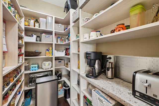 727 Regency Bend, Delaware, OH 43015