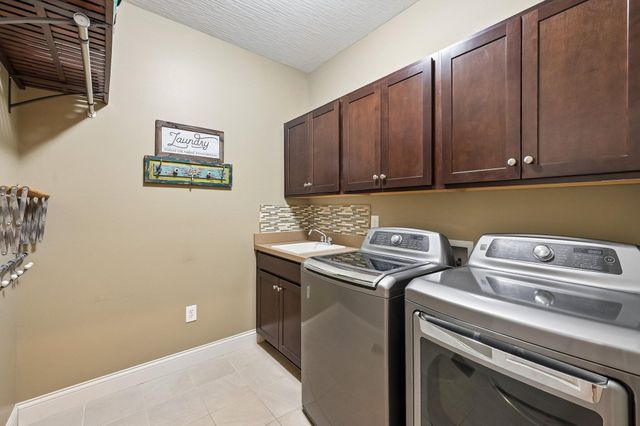 727 Regency Bend, Delaware, OH 43015