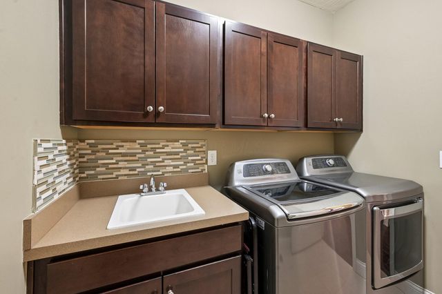 727 Regency Bend, Delaware, OH 43015