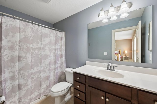 727 Regency Bend, Delaware, OH 43015