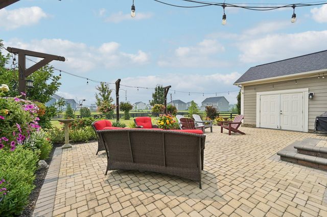 727 Regency Bend, Delaware, OH 43015