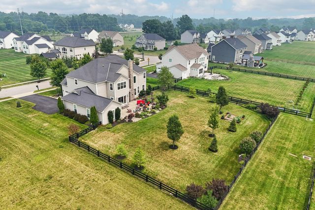 727 Regency Bend, Delaware, OH 43015