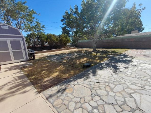 1211 E Avenue R3, Palmdale, CA 93550
