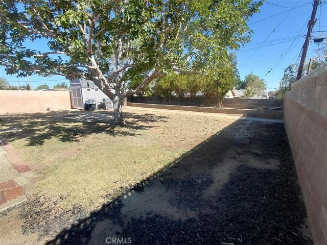 1211 E Avenue R3, Palmdale, CA 93550