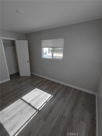1211 E Avenue R3, Palmdale, CA 93550