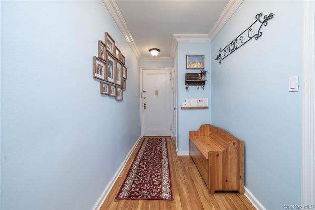 200 N village Avenue F6, Rockville Centre, NY 11570