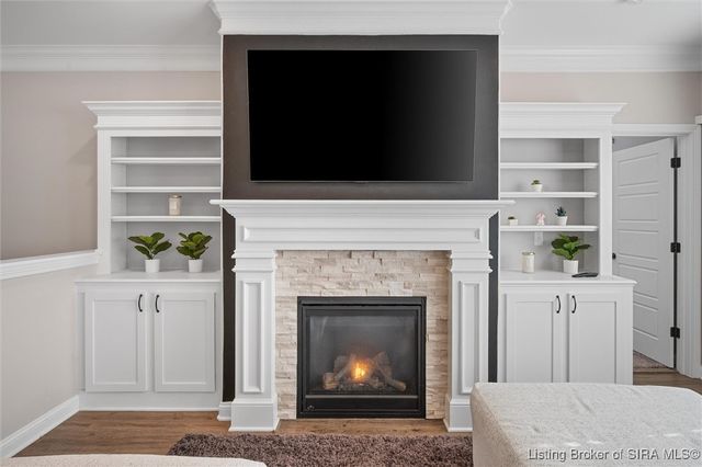 2021 Prestwick Place, Henryville, IN 47126