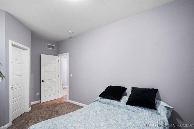 2021 Prestwick Place, Henryville, IN 47126