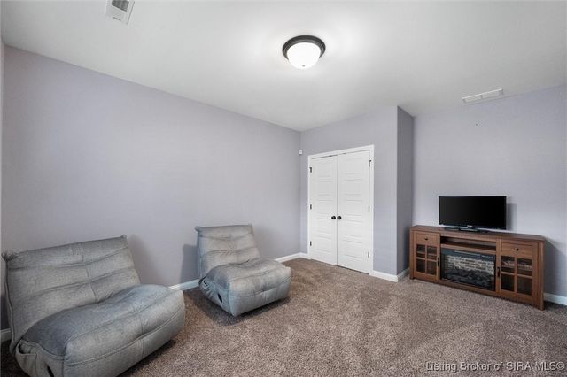 2021 Prestwick Place, Henryville, IN 47126