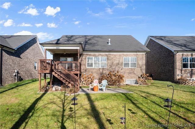 2021 Prestwick Place, Henryville, IN 47126