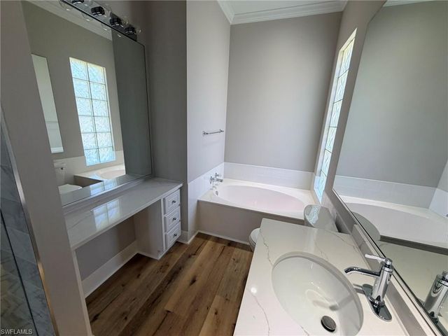 4048 Trinidad WAY, Naples, FL 34119