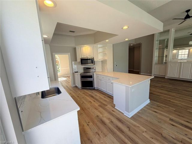 4048 Trinidad WAY, Naples, FL 34119