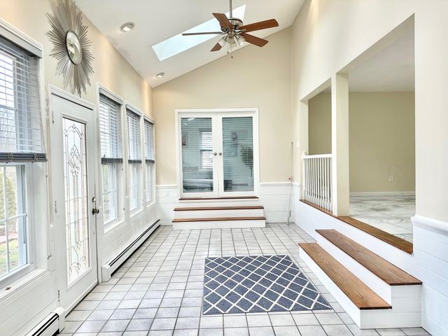 7 Rainbow Drive, Goffstown, NH 03045