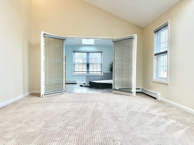 7 Rainbow Drive, Goffstown, NH 03045