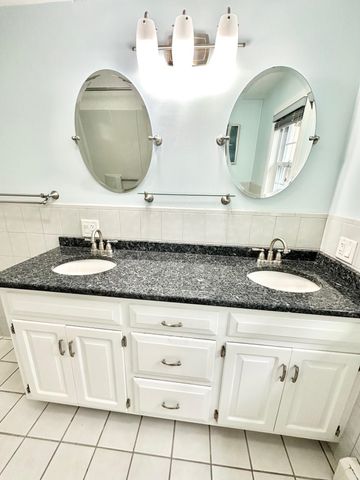 7 Rainbow Drive, Goffstown, NH 03045