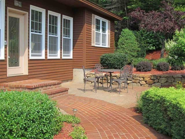 7 Rainbow Drive, Goffstown, NH 03045