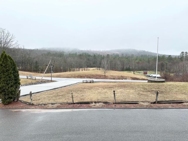 7 Rainbow Drive, Goffstown, NH 03045