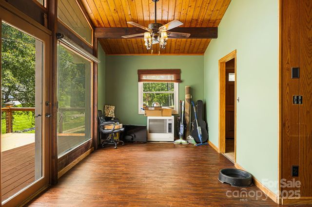 61 Magnolia Drive, Canton, NC 28716