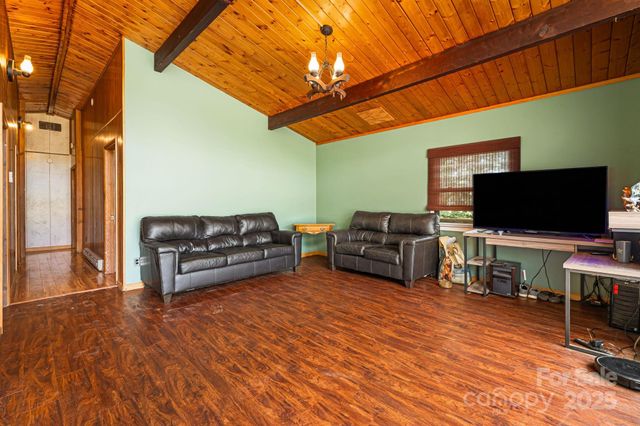 61 Magnolia Drive, Canton, NC 28716