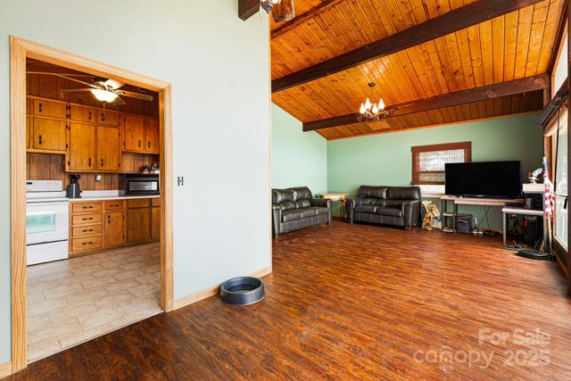 61 Magnolia Drive, Canton, NC 28716