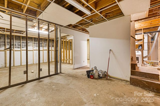 61 Magnolia Drive, Canton, NC 28716