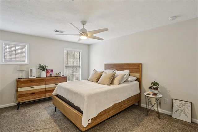 322 Streamside Drive, Roswell, GA 30076