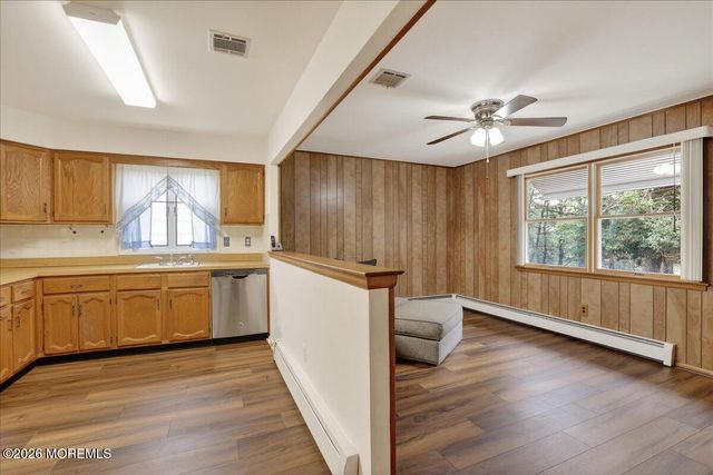 38 Fairfield Road, Toms River, NJ 08757