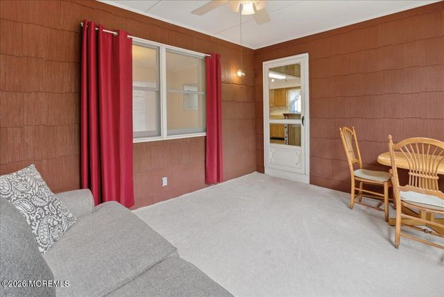 38 Fairfield Road, Toms River, NJ 08757