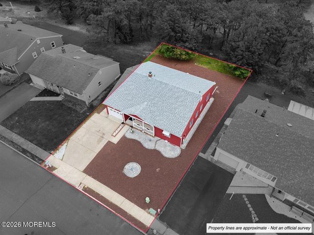 38 Fairfield Road, Toms River, NJ 08757