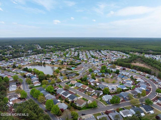 38 Fairfield Road, Toms River, NJ 08757