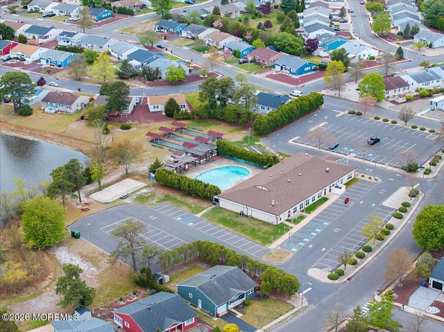 38 Fairfield Road, Toms River, NJ 08757