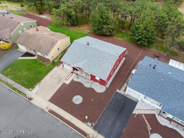 38 Fairfield Road, Toms River, NJ 08757