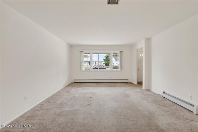 38 Fairfield Road, Toms River, NJ 08757