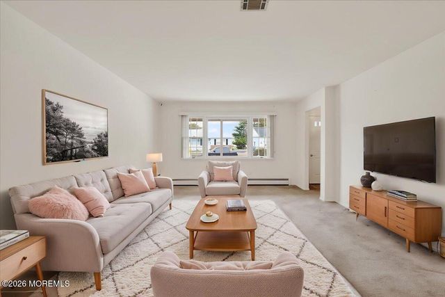 38 Fairfield Road, Toms River, NJ 08757