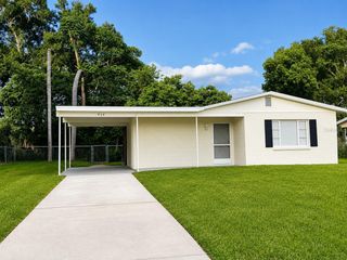 930 EMERALD DRIVE, Mount Dora, FL 32757