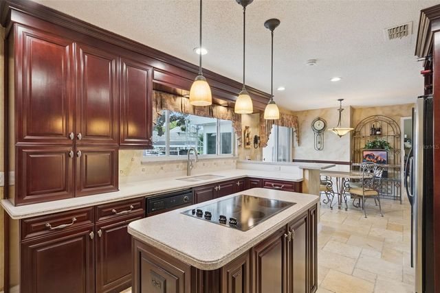 236 S SHADOWBAY BOULEVARD, Longwood, FL 32779