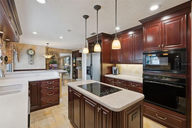 236 S SHADOWBAY BOULEVARD, Longwood, FL 32779