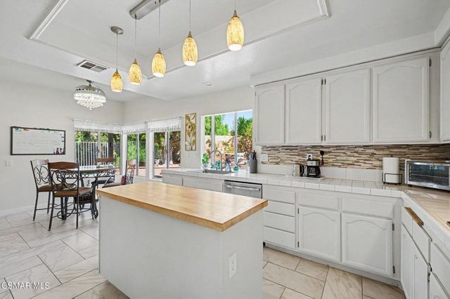 15707 Swift Place, Moorpark, CA 93021