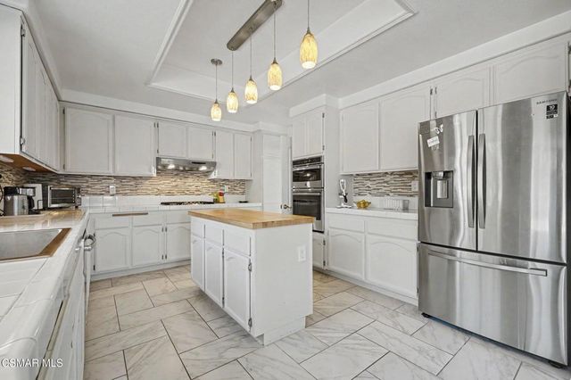 15707 Swift Place, Moorpark, CA 93021