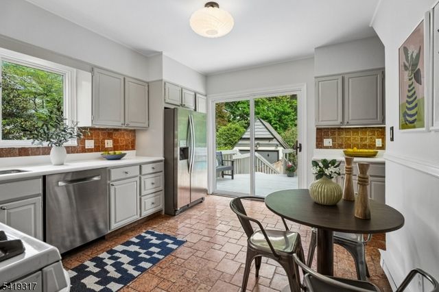379 Highland Ave, Montclair Twp., NJ 07043