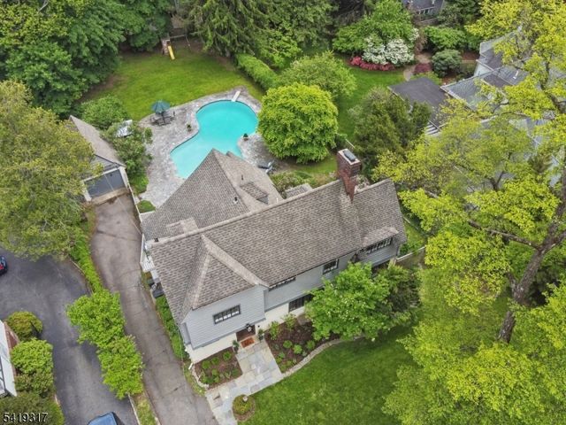 379 Highland Ave, Montclair Twp., NJ 07043