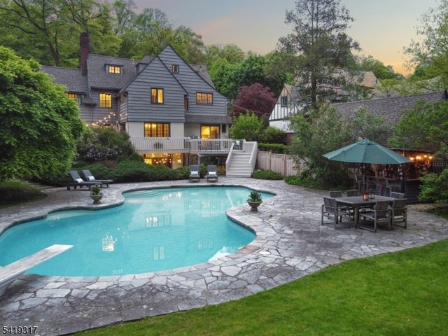 379 Highland Ave, Montclair Twp., NJ 07043