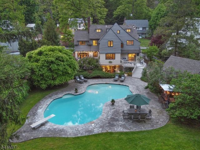 379 Highland Ave, Montclair Twp., NJ 07043