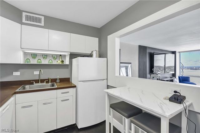 12700 Lake Avenue 2603, Lakewood, OH 44107